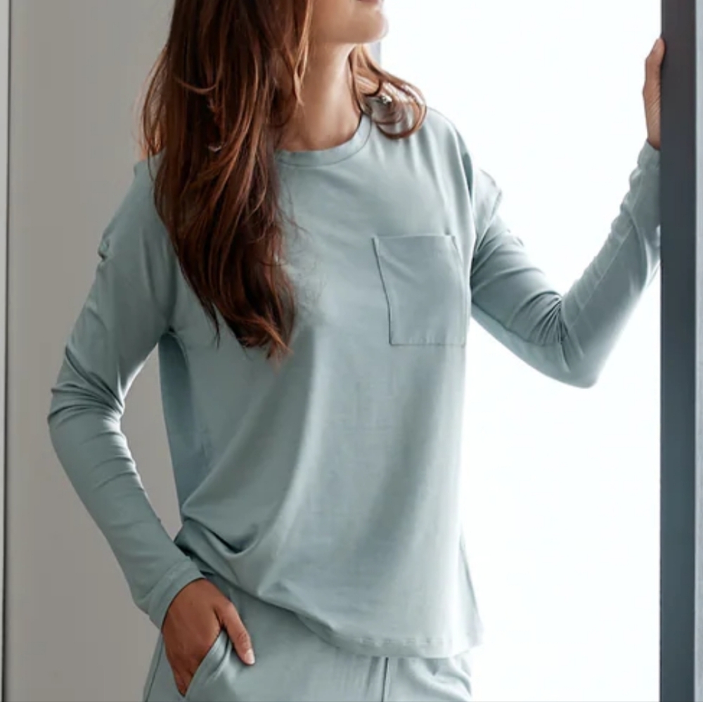 SIJO NWT large sage cooling eucalyptus tencel softstretch long sleeve top